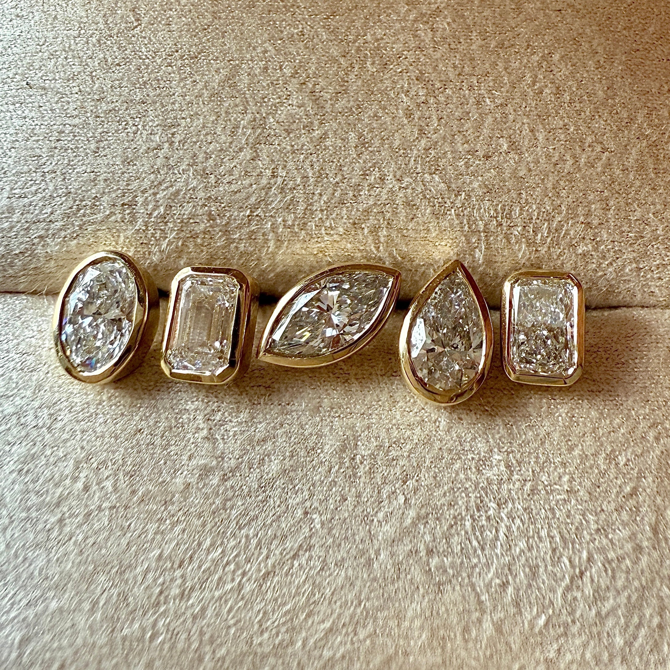 1 CT Emerald Cut Bezel Moissanite Stud Earrings preview angle 1